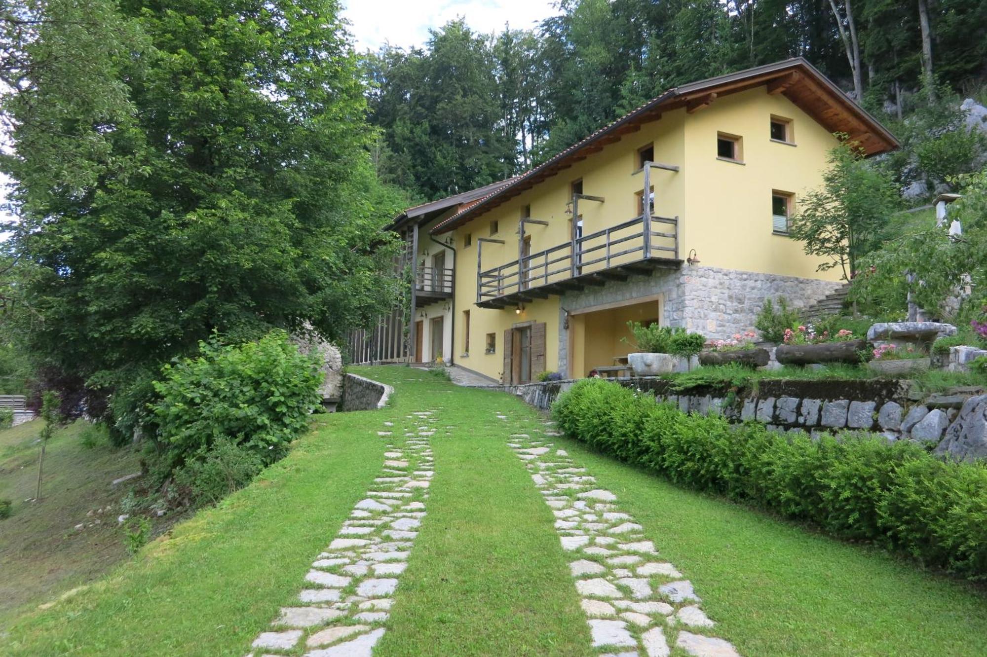 Apartment Posestvo Laz - The Laz Estate
